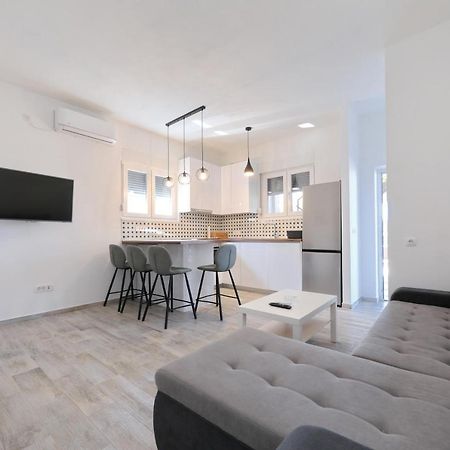 The Oasis Apartment Zadar Bagian luar foto