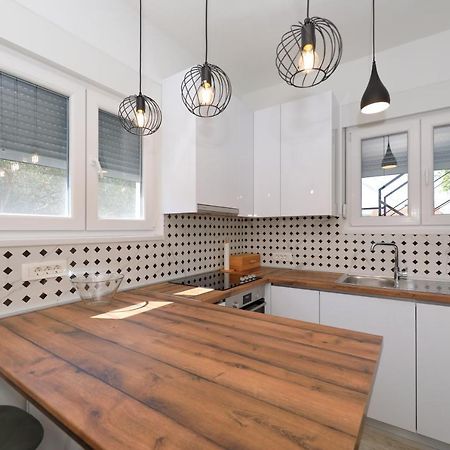 The Oasis Apartment Zadar Bagian luar foto