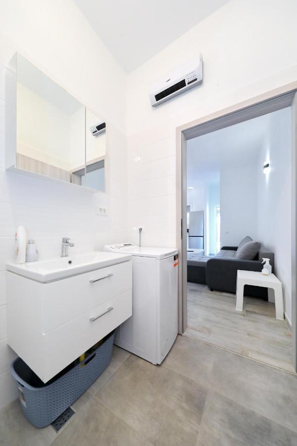 The Oasis Apartment Zadar Bagian luar foto